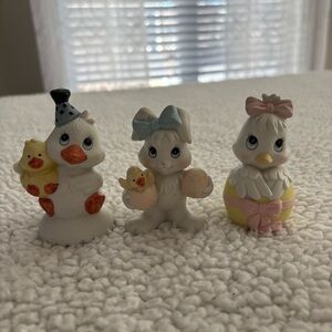 🐣EASTER🐣!! Trio of Adorable Bisque Porcelain Figurines. 2 Chicks & 1 Bunny.